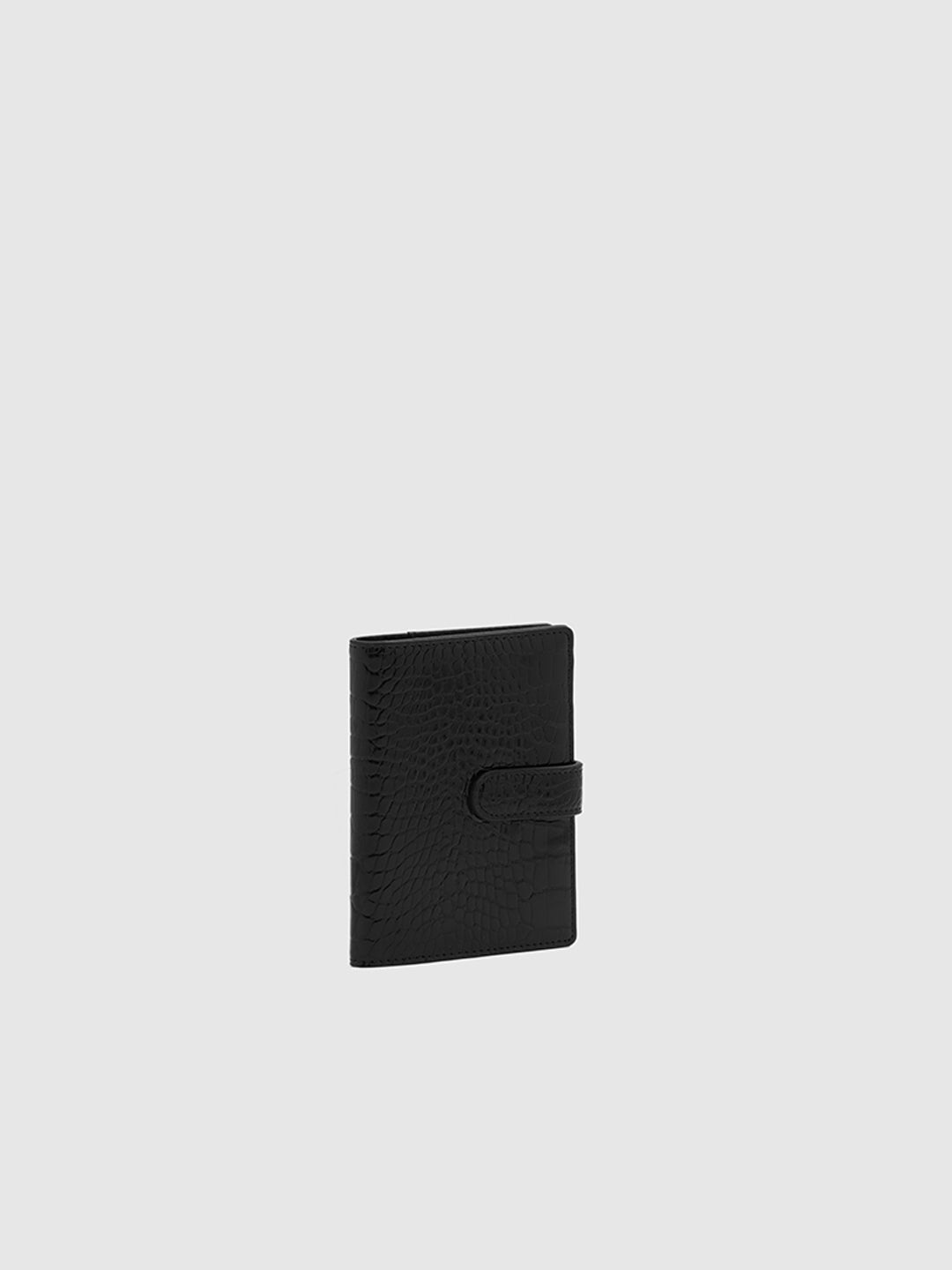 Zola Passport Cover