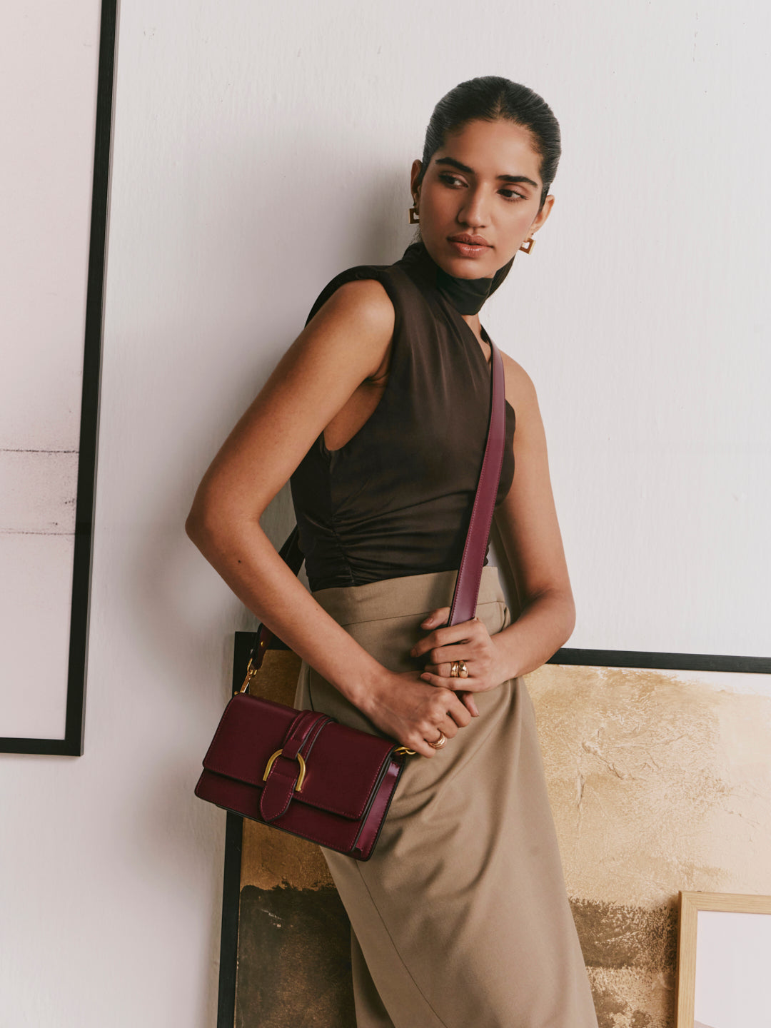 Peonii Crossbody Bag