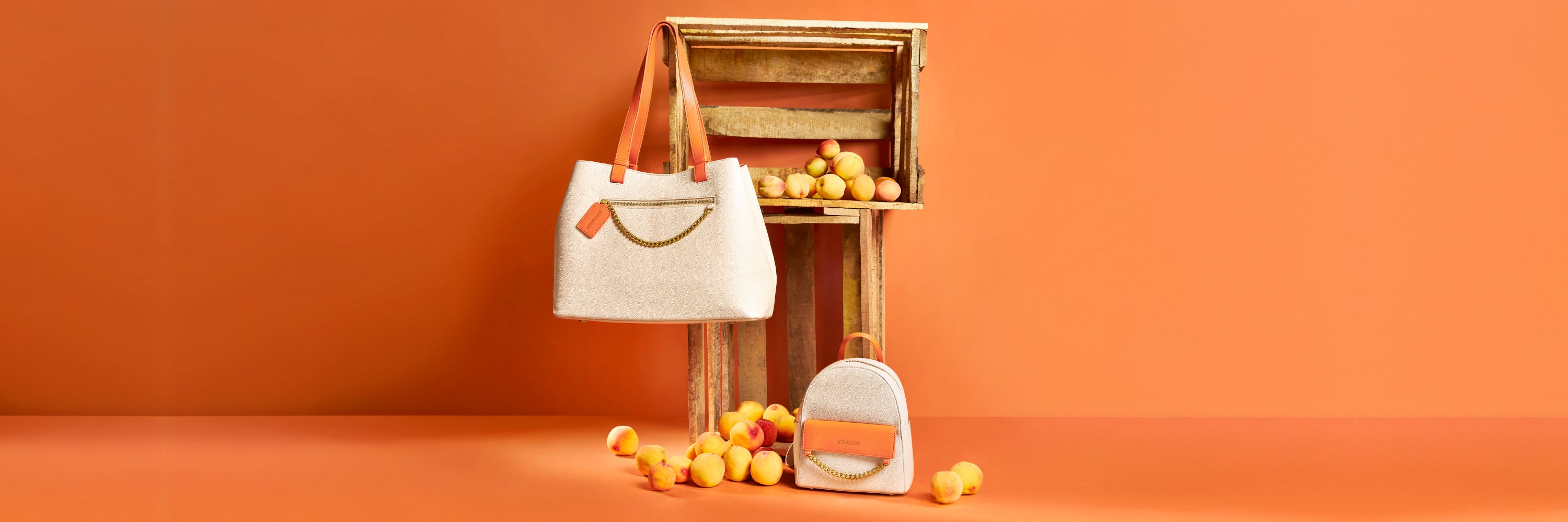 Apricore Collection