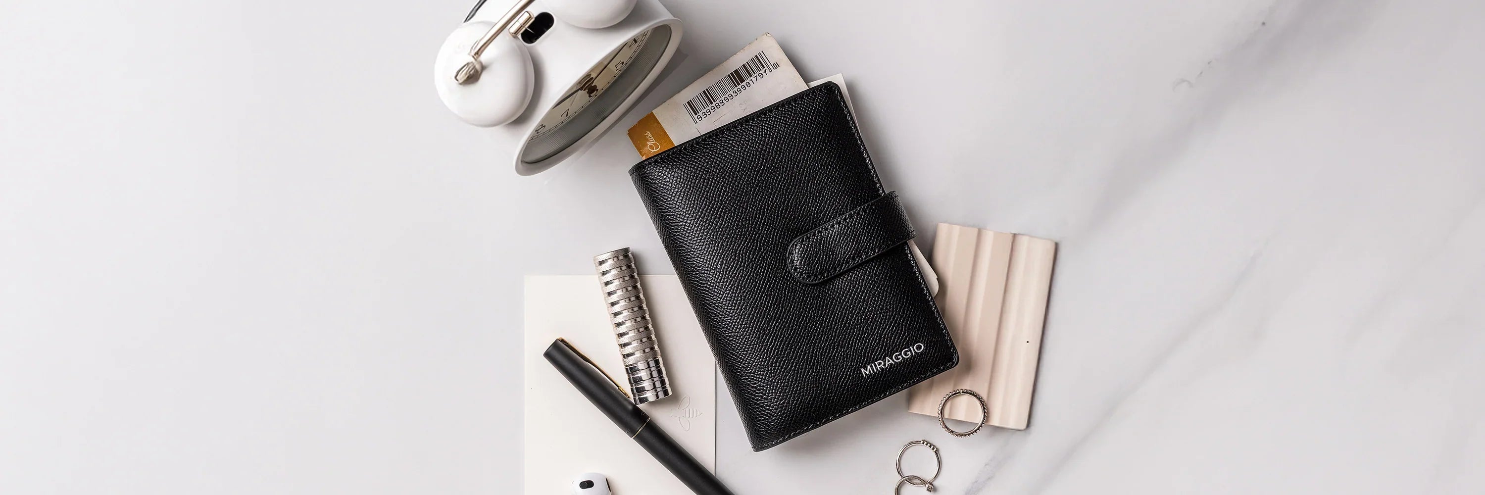 Quinn Passport Holder