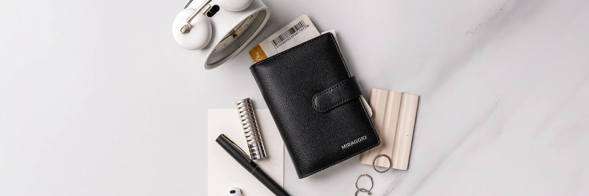 Quinn Passport Holder