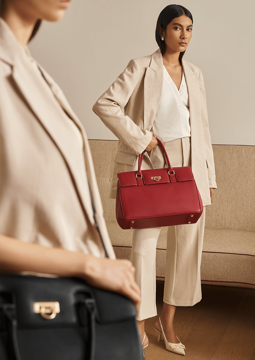 Your New Go-to Stylish Work Companion - MIRAGGIO
