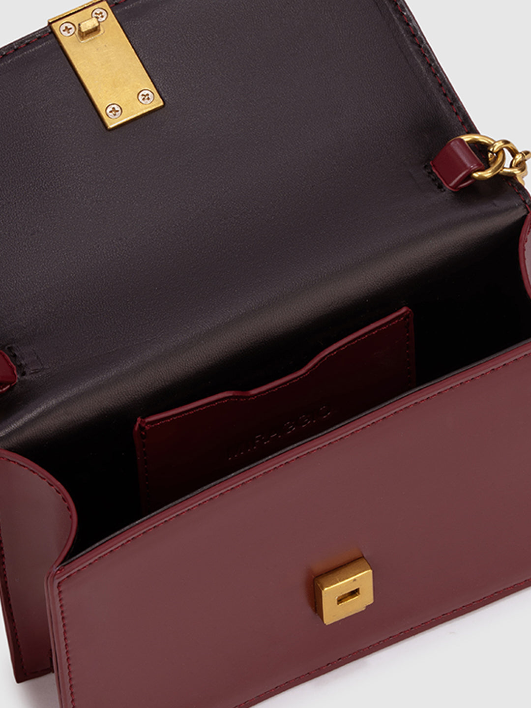 Mila Shoulder Clutch