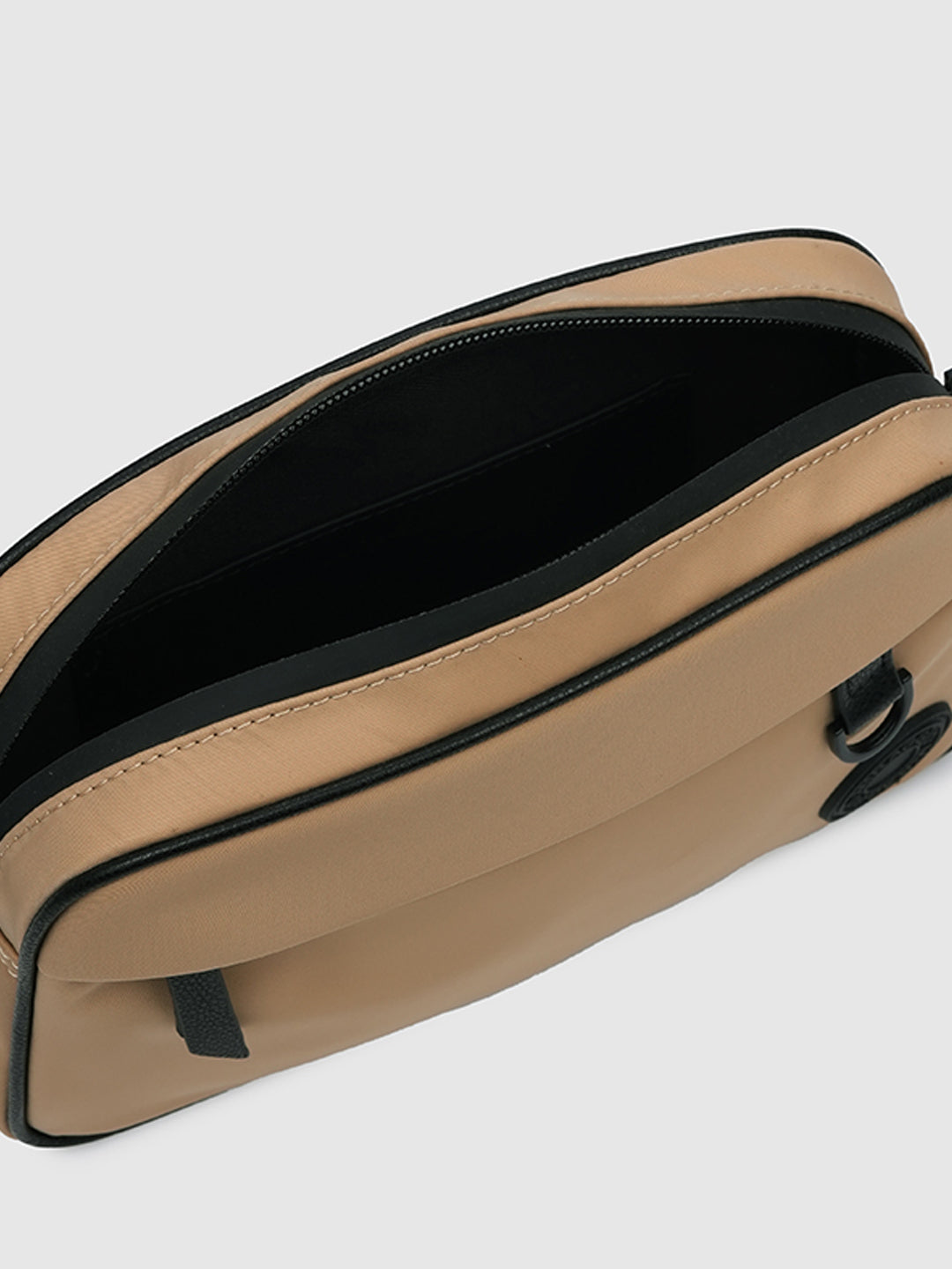 Discovery Crossbody Bag
