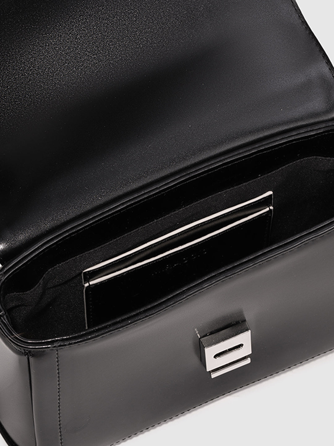 Fluer Top Handle