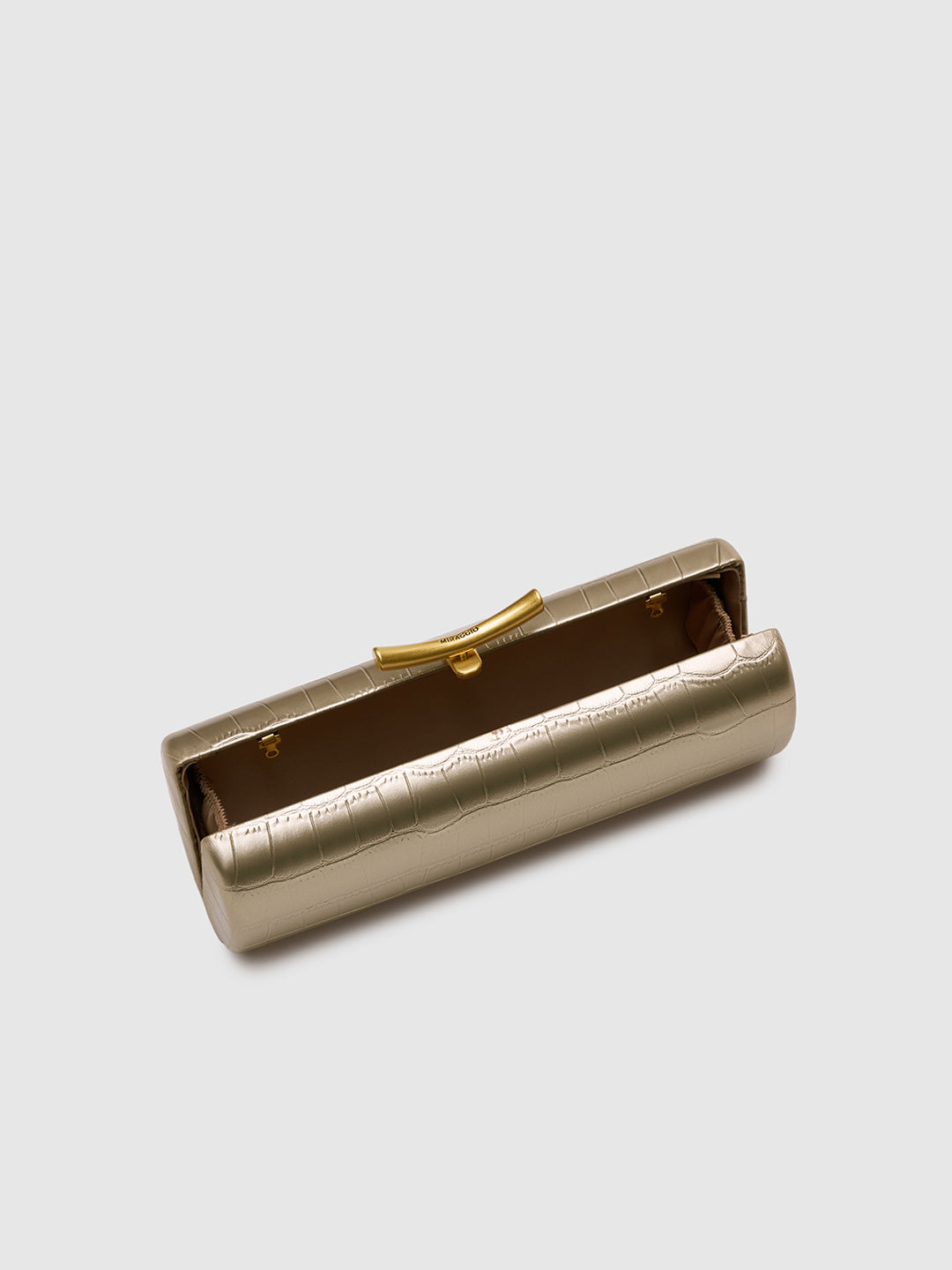 Pearl Clutch